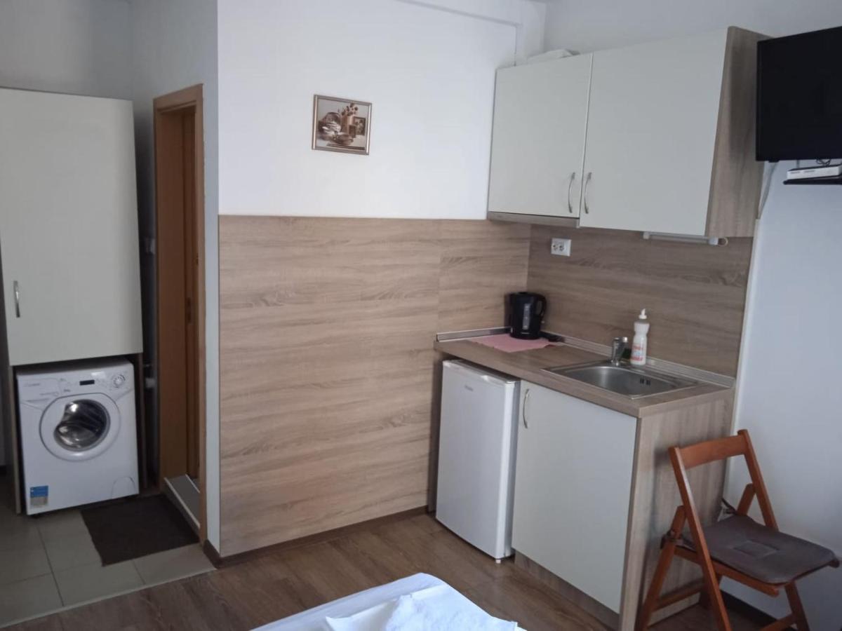 Flora Beach Burgas City Exterior foto