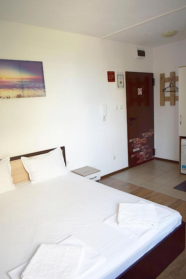 Flora Beach Burgas City Exterior foto