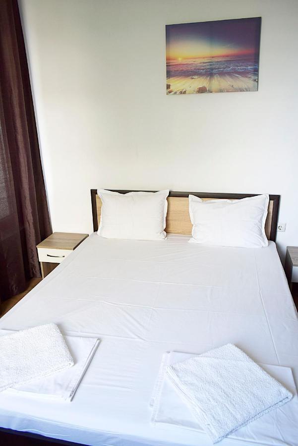 Flora Beach Burgas City Exterior foto