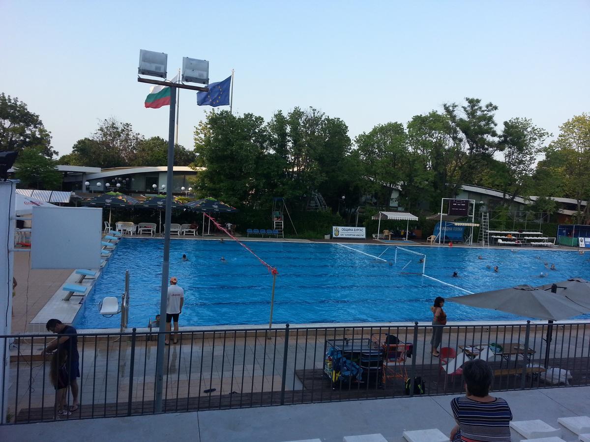 Flora Beach Burgas City Exterior foto