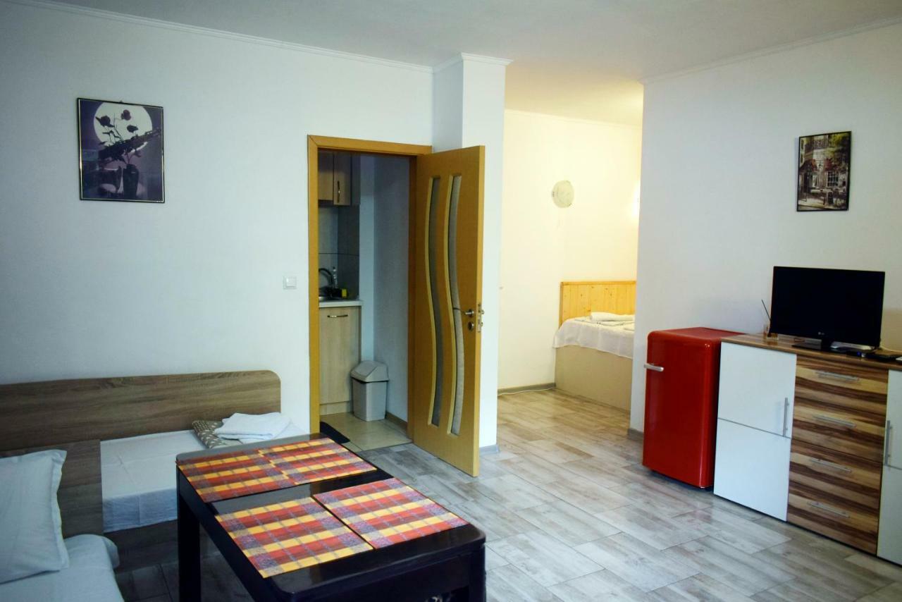 Flora Beach Burgas City Exterior foto